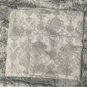 King Size Pillow Cases - Elegant Damask Pattern  - Sliver/Grey (2)